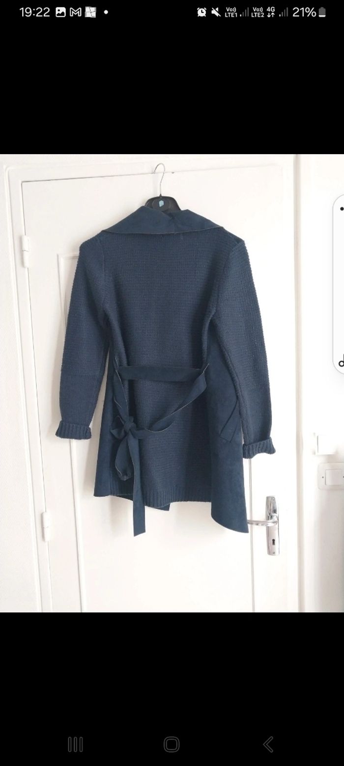 Jolie veste marine M - photo numéro 3