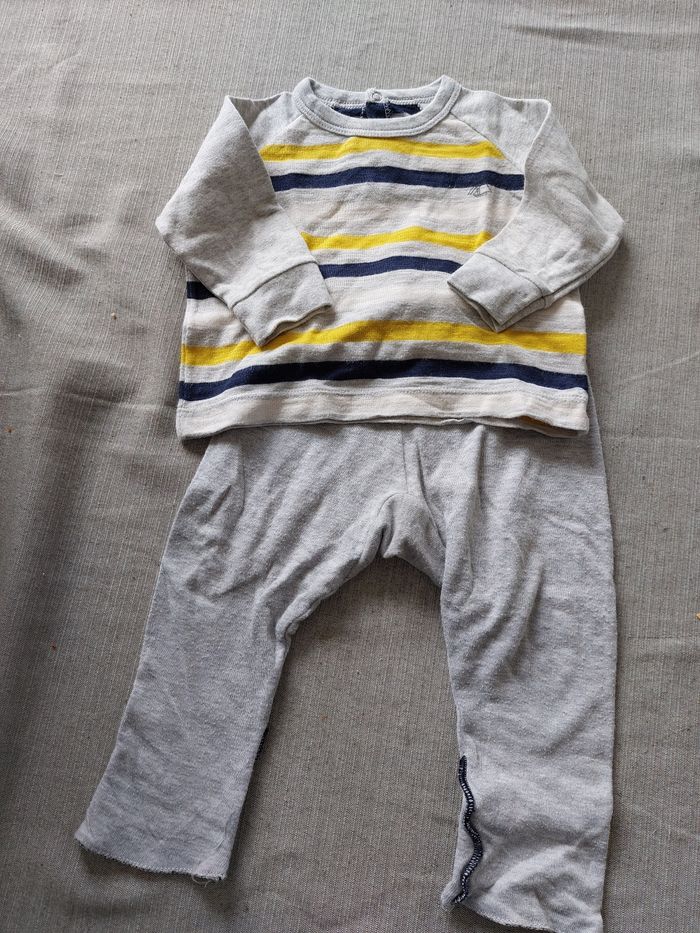 Ensemble petit bateau