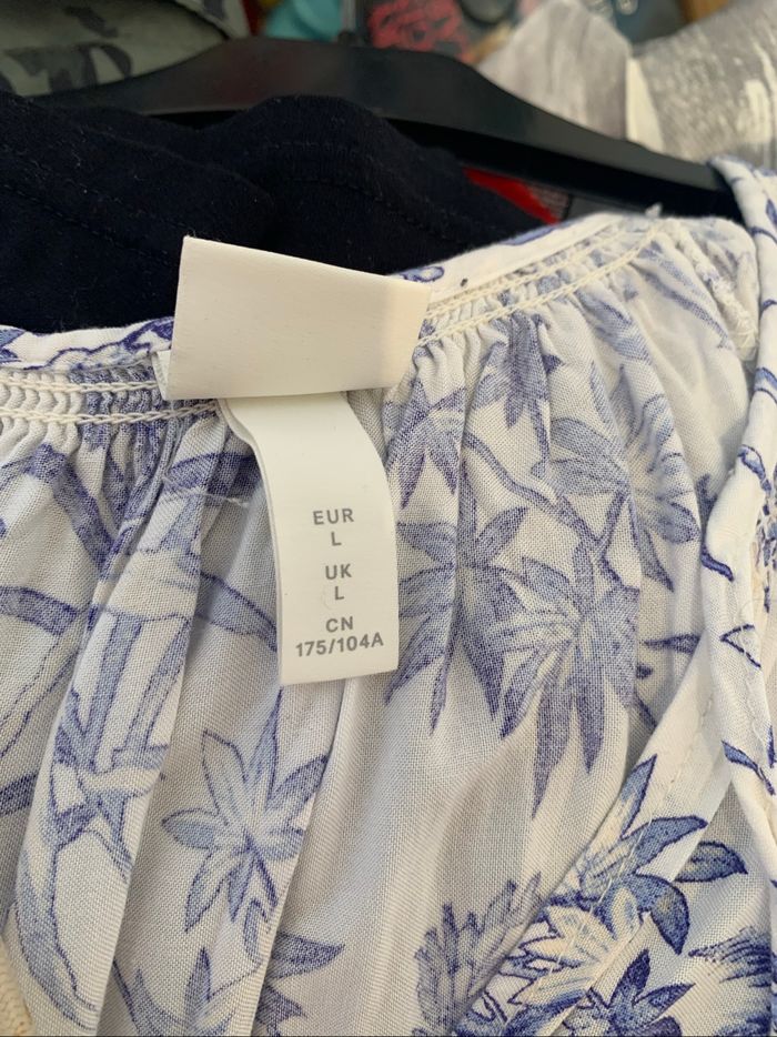 Robe H&M taille 40 - photo numéro 3