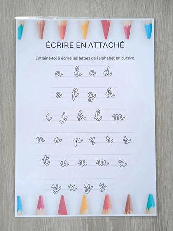 S'entraîner à écrire en attaché