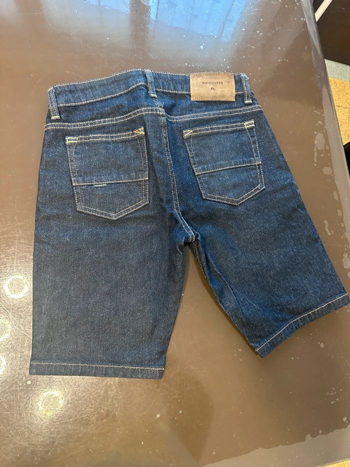 Short jeans QuickSilver 12 ans - photo numéro 2