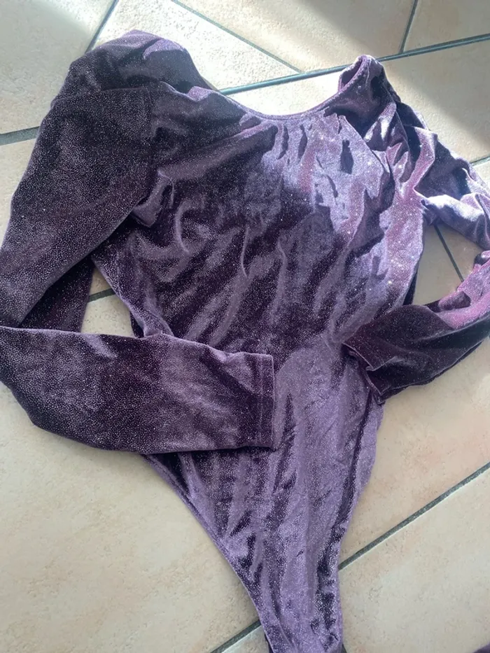 Body femme à paillettes violet m/l