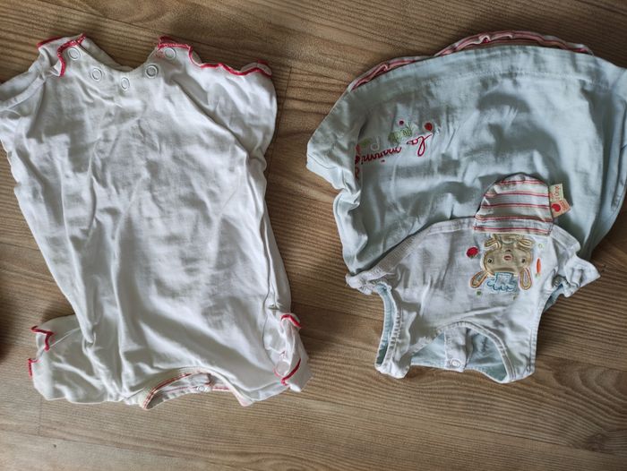 Vetement naissance - 1 mois fille vendu en lot ou a l'unité AVD.44 - photo numéro 5