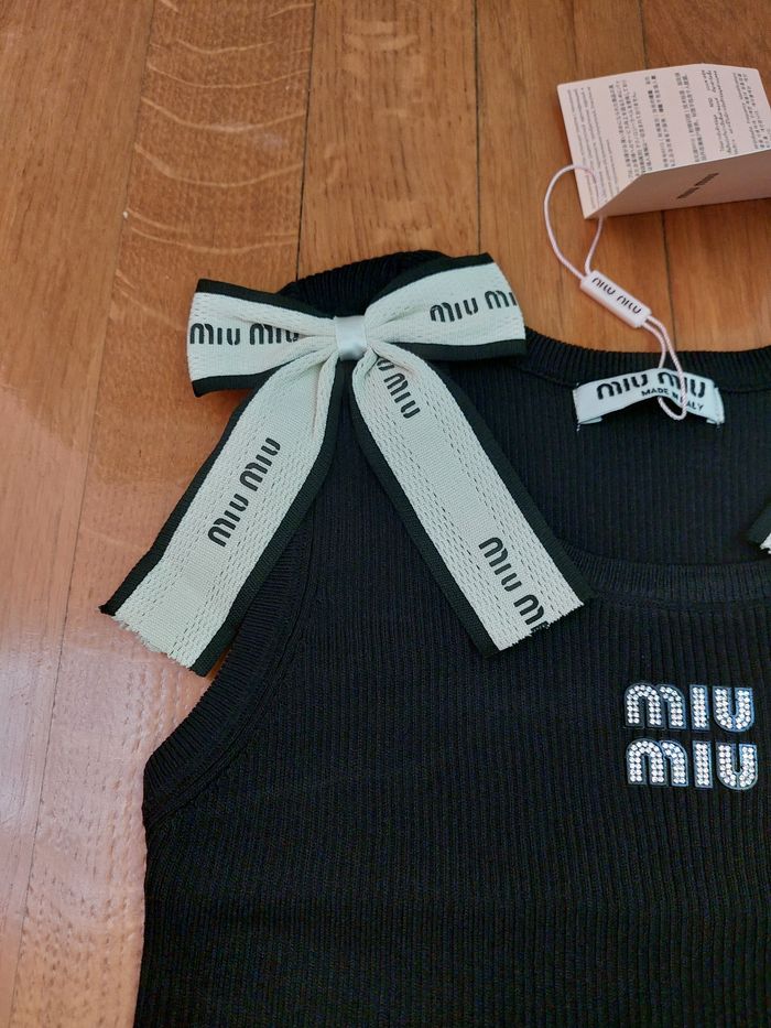 Top Miu Miu noir à nœuds blancs – Neuf avec étiquette - photo numéro 2