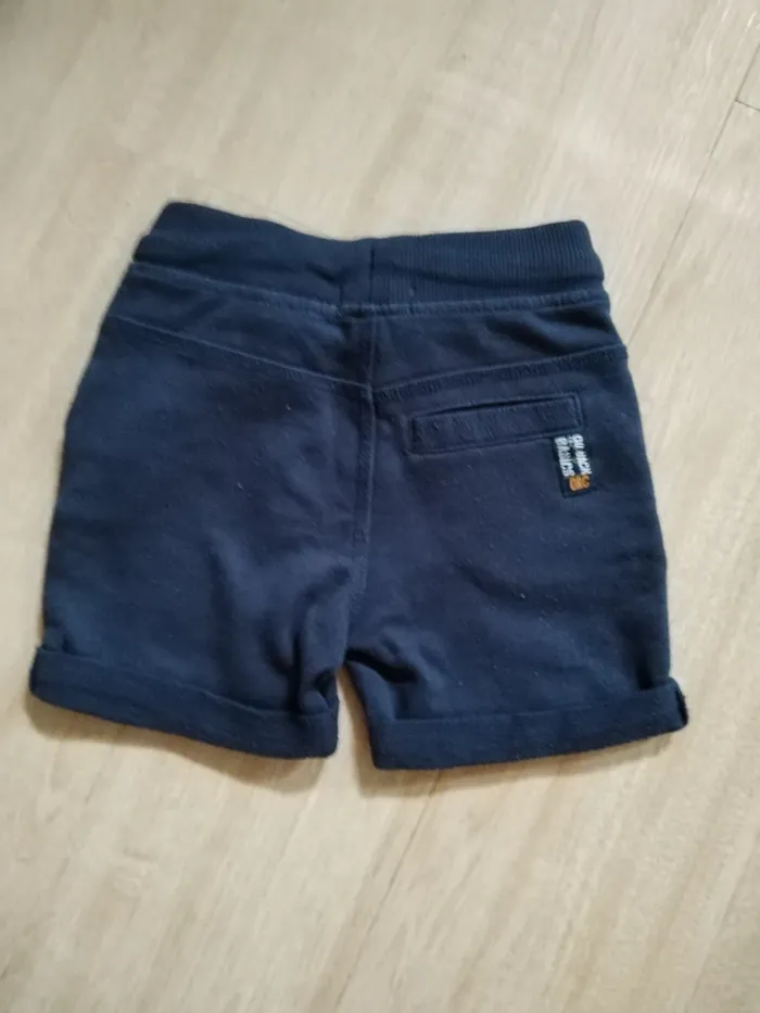 Lot shorts 3 ans - photo numéro 3