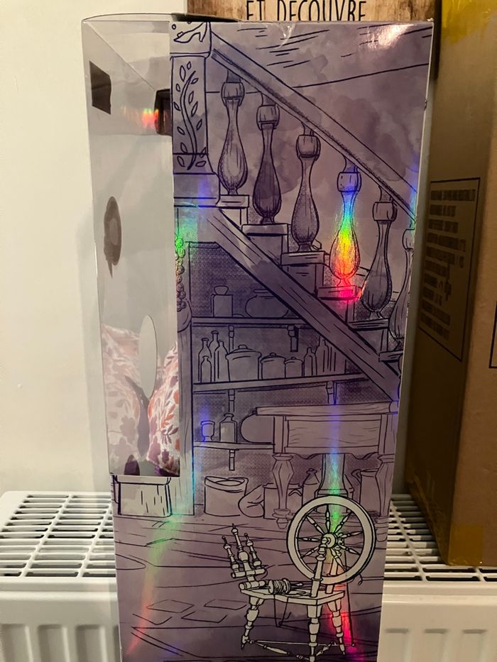 Poupée Animator raiponce édition spéciale lumineuse non déboxer - photo numéro 5