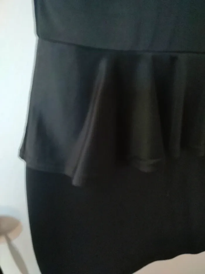 Petite robe noire Inconnu (noir), M / 38 / 10 - photo numéro 3