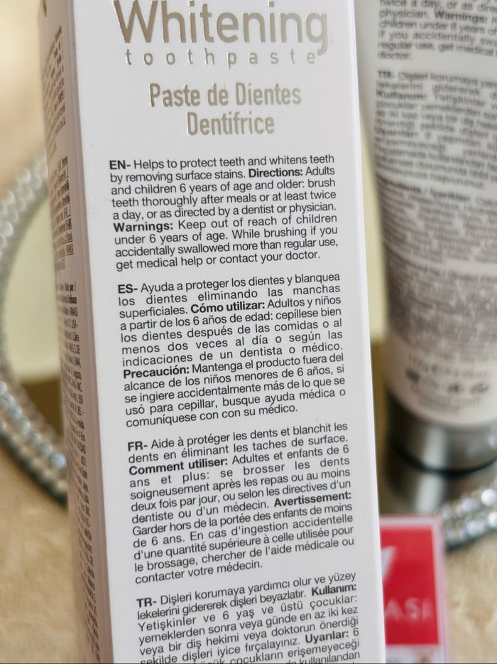 Pasta Dental Blanqueadora Farmasi - photo numéro 4