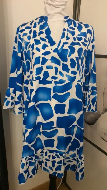 Robe pomponnette