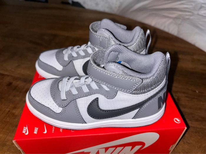 Baskets Nike P.27,5 Neuves unisex - photo numéro 5