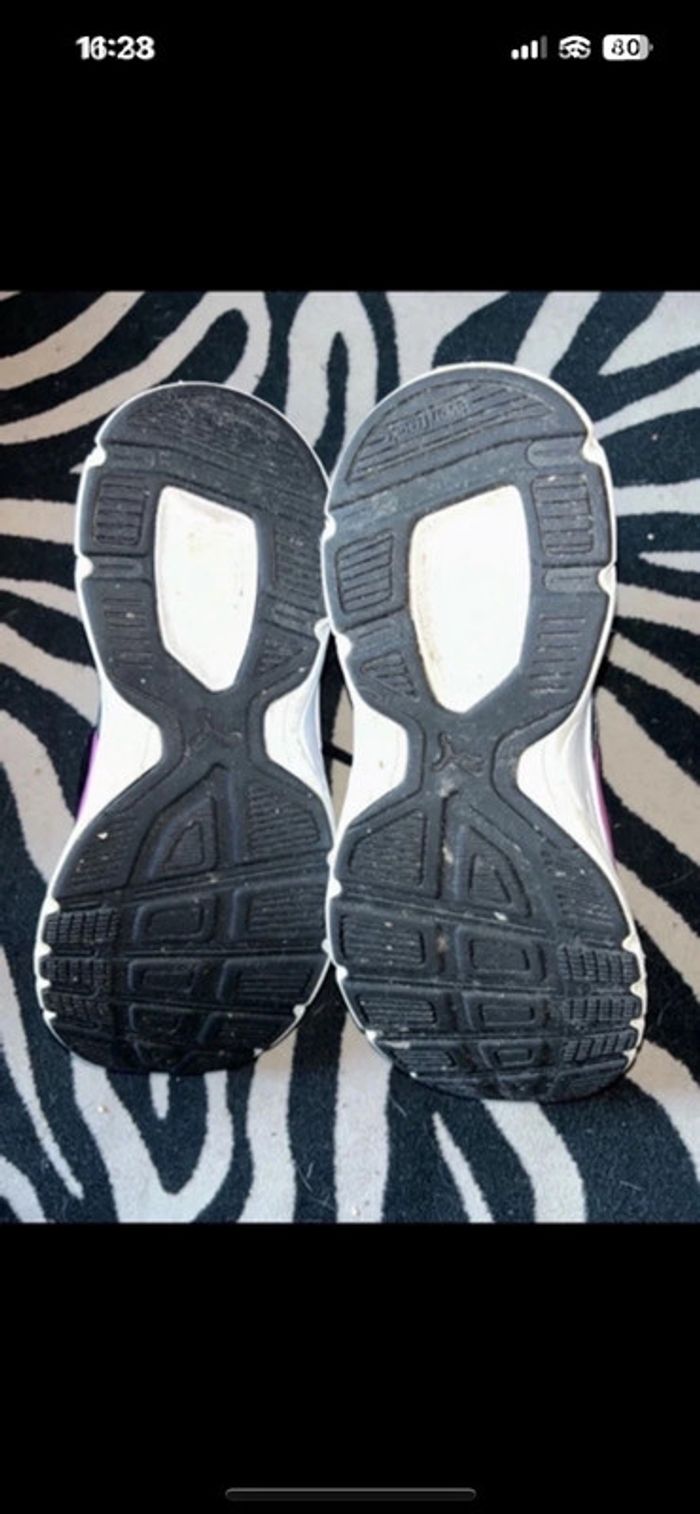 Baskets Puma noir rose taille 37 - photo numéro 5