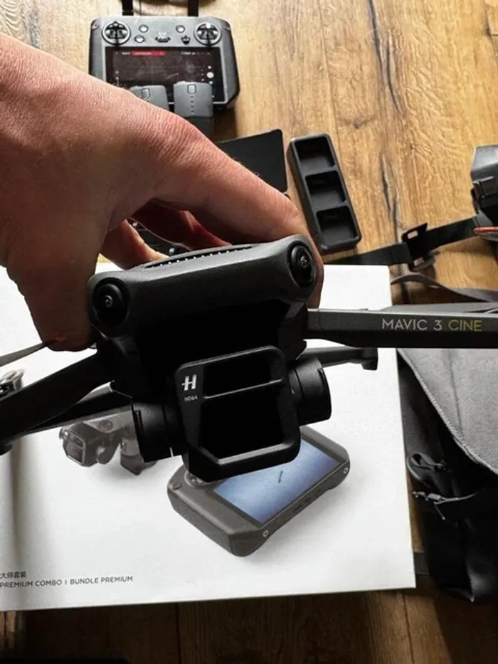 DJI mavic 3 Pro - photo numéro 3