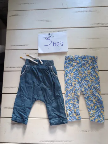 Lot 2 pantalons bébé fille 3 mois