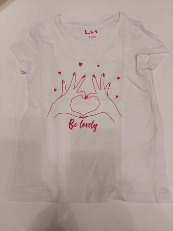 T shirt "be lovely" 6 ans