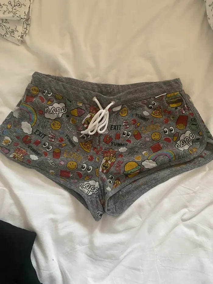 Short undiz