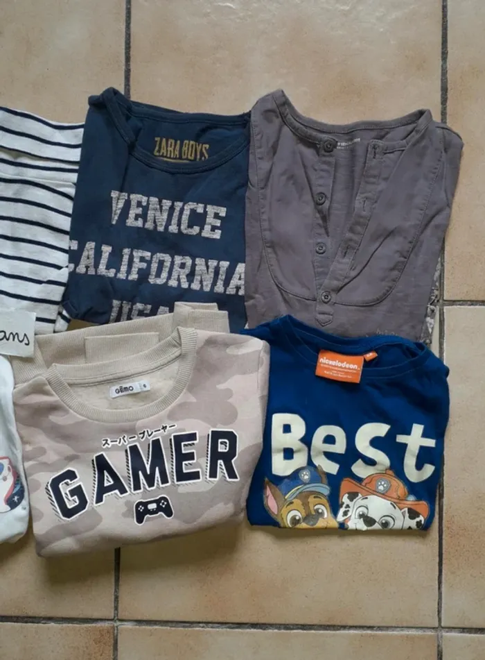 Lot 9 vêtements 6 ans garçon - photo numéro 3