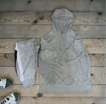 Ensemble de survêtement gris 👟