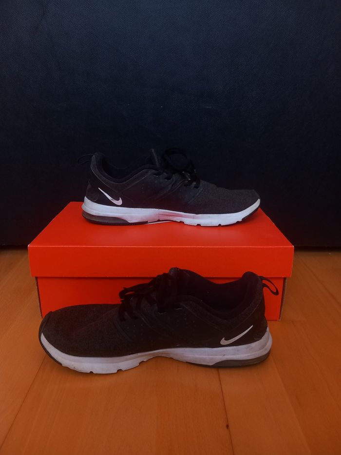 Nike Air  Wmns Bella Tr - photo numéro 2