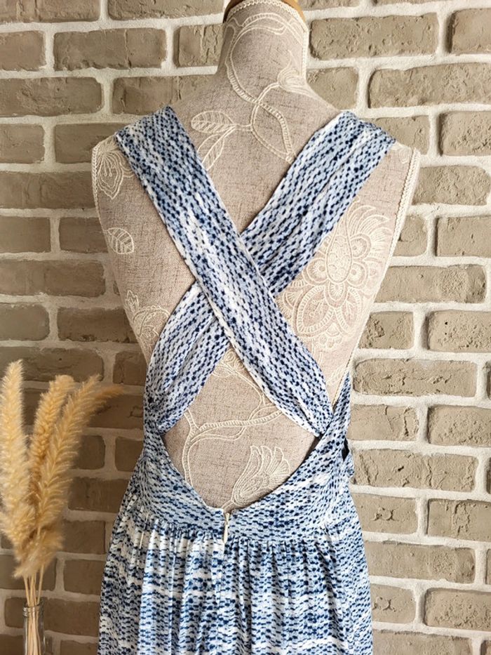 Jolie robe dos nu et bretelles croisées - Idano - photo numéro 11