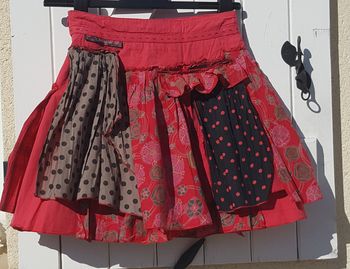 Jupe rouge fantaisie Catimini taille 8 ans
