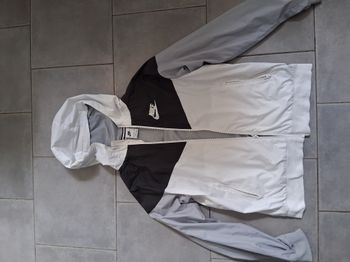 COUPE VENT NIKE