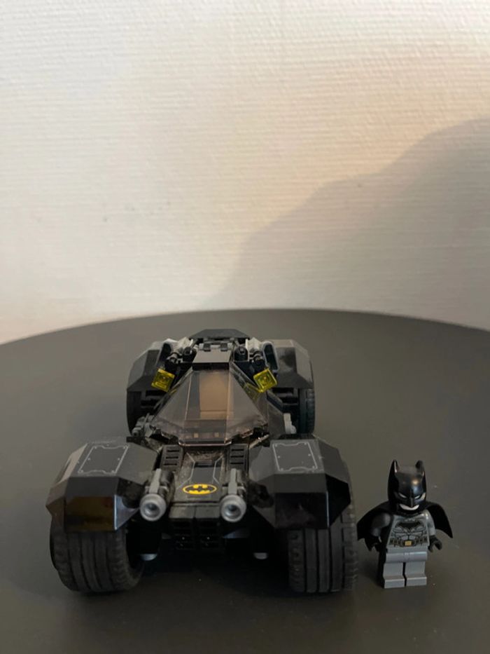 Magnifique voiture et personnage Lego Batman - photo numéro 2
