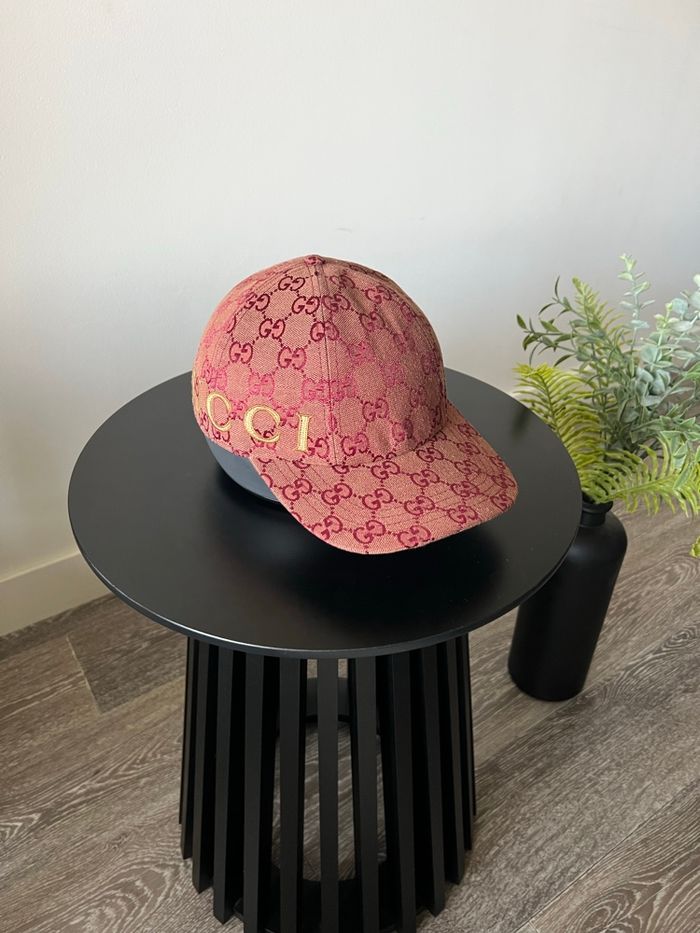 Casquette Gucci rouge - photo numéro 2