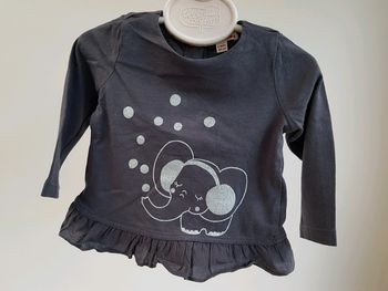 T shirt DPAM 6 mois comme neuf