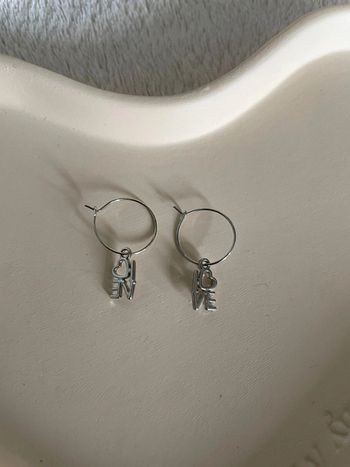 Boucles d'oreilles argentées love.
