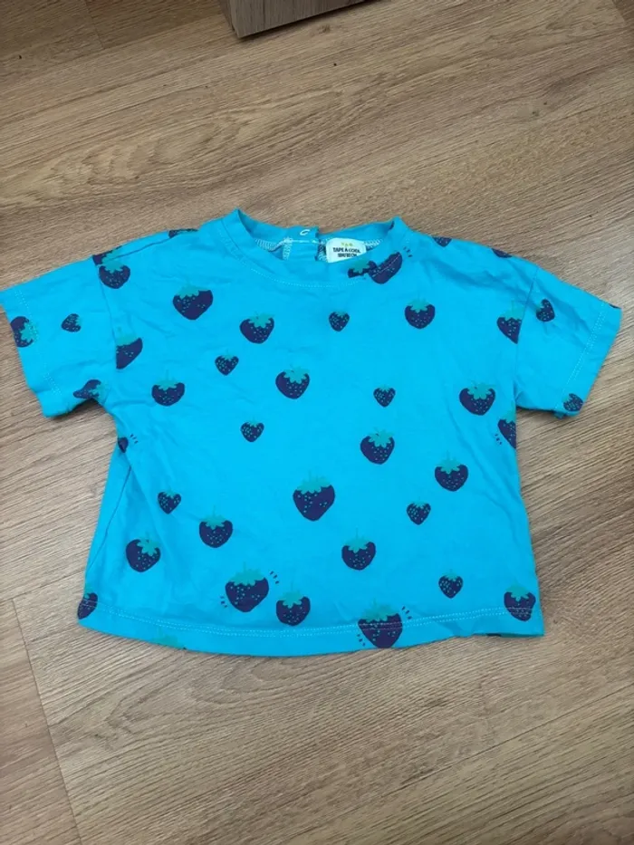 T-shirt bleu fraises TAO