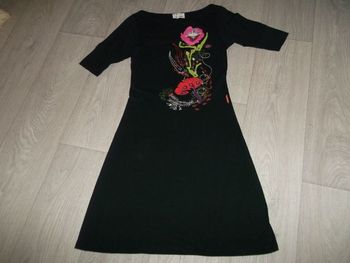 Robe MAMATOYOE noire et multicolore taille S TBE