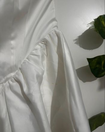 Robe blanche prettylittlething