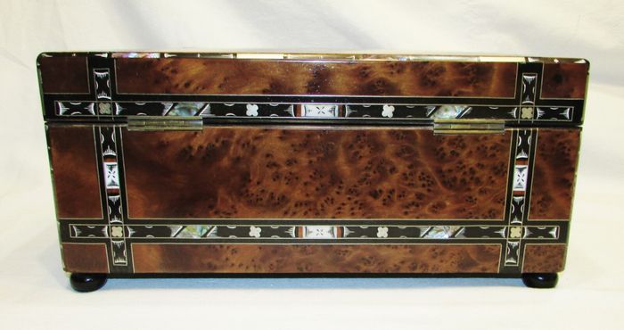 Coffret de parfum pour voyager - photo numéro 8