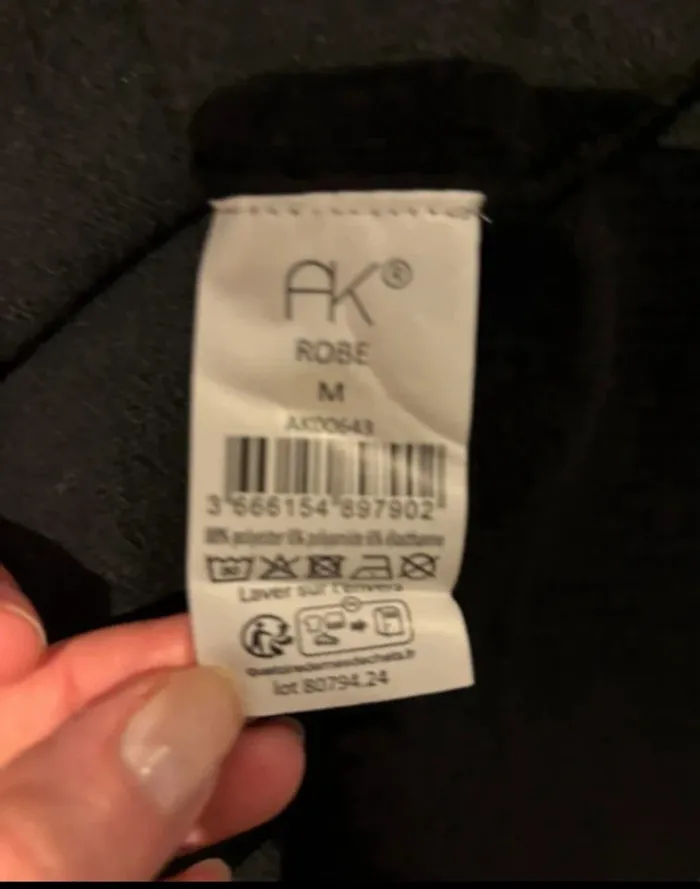 🖤 Robe pull noire Anna Karel – Neuve avec étiquette – Taille M - photo numéro 10