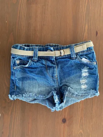 Short en jean bleu ceinture doré kiabi