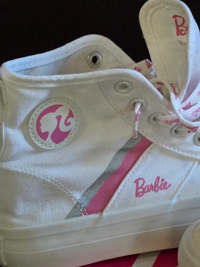 Basket montantes à lacets barbie - photo numéro 4