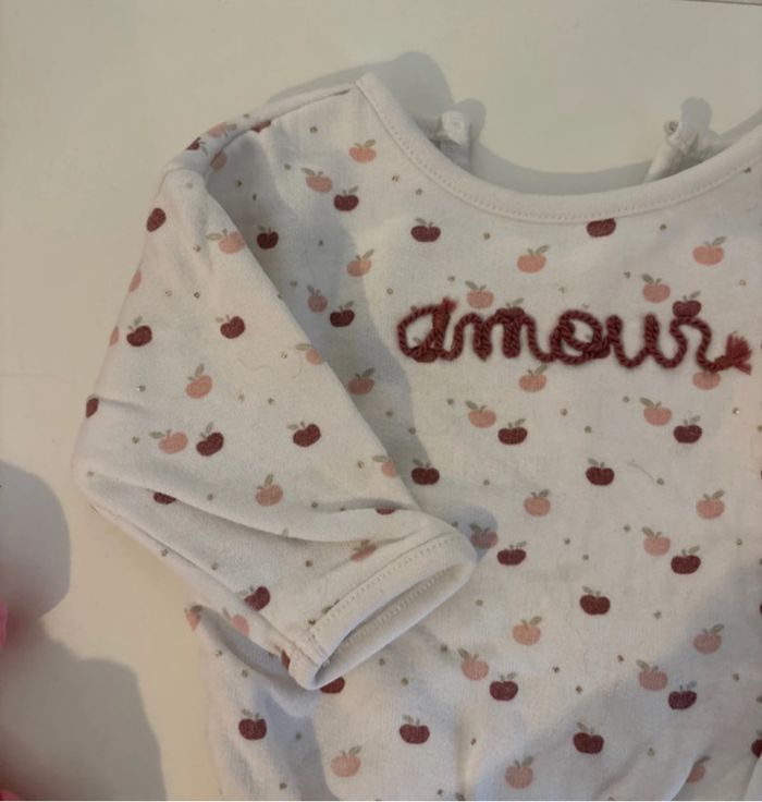 Pull bébé « amour » - photo numéro 4