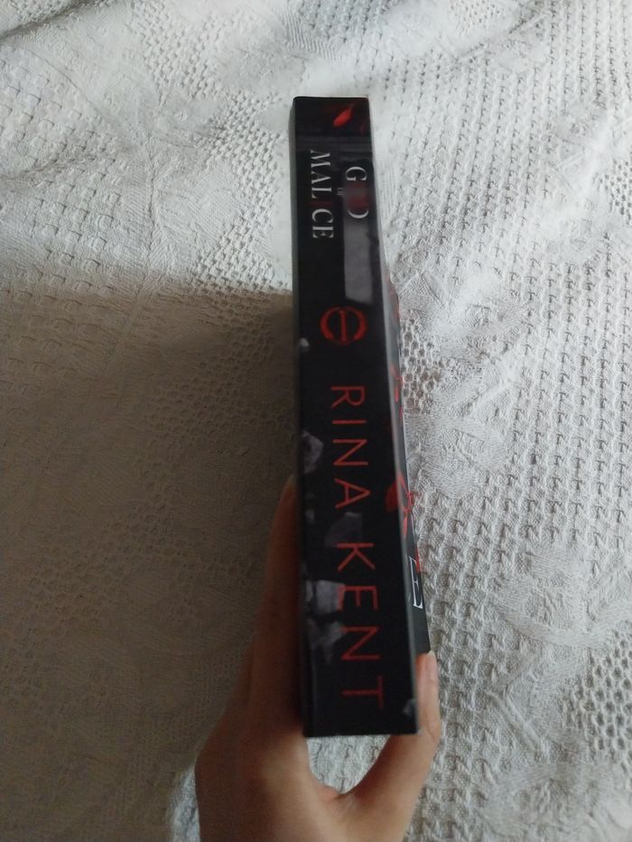 Roman Legacy of Gods tome 1 God of Malice Rina Kent Rinaverse Special Édition Killian - photo numéro 2