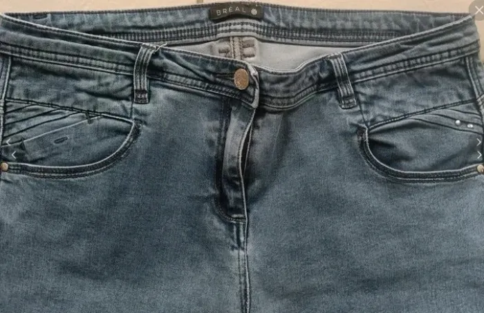 Pantalon Jeans Breal taille 42 - photo numéro 2