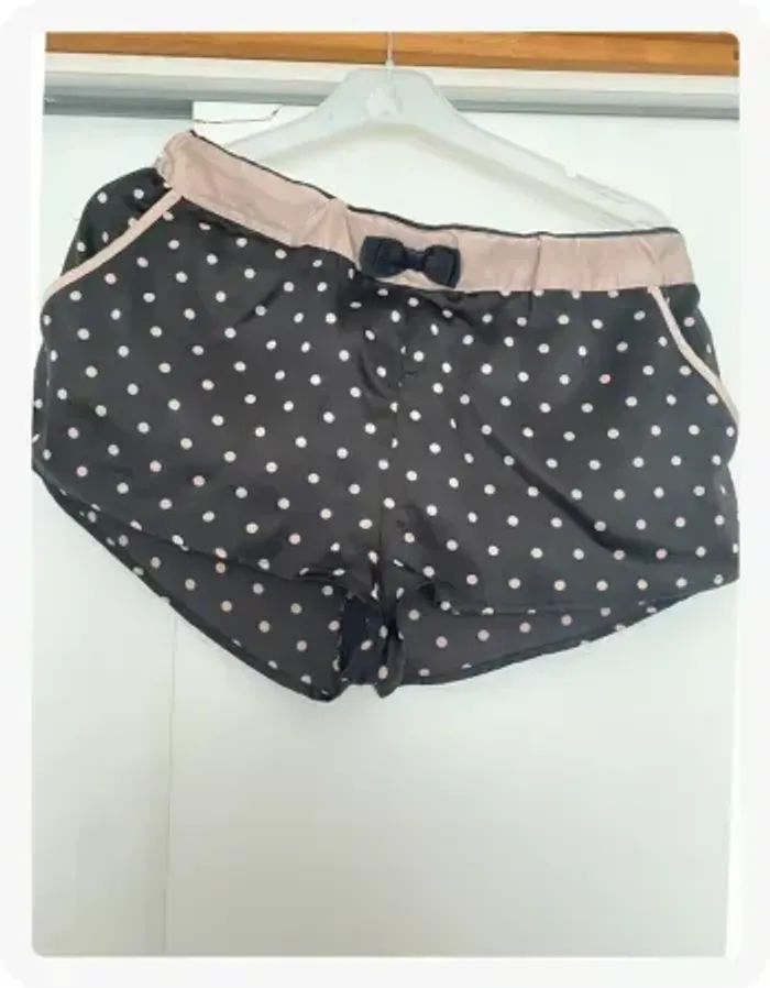 Short à pois rose et noir Undiz