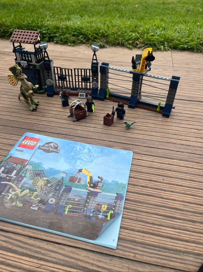 Lego Jurassic World 75931 L'attaque de l'avant-poste - photo numéro 6