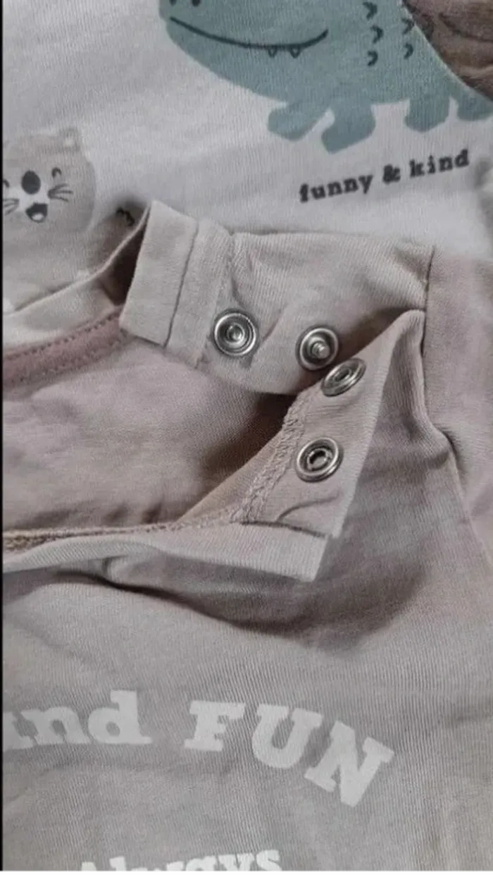 Lot de 4 tee-shirts ML 12-18 mois - photo numéro 2