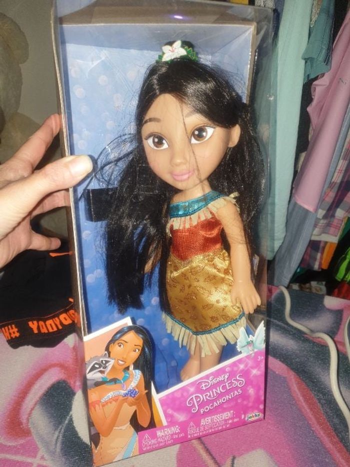 Poupée princesse pocahontas