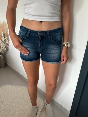 Short Lévis 16 ans