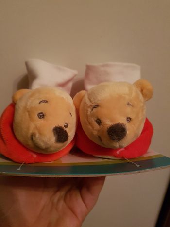 Chaussons bébé winnie neuf