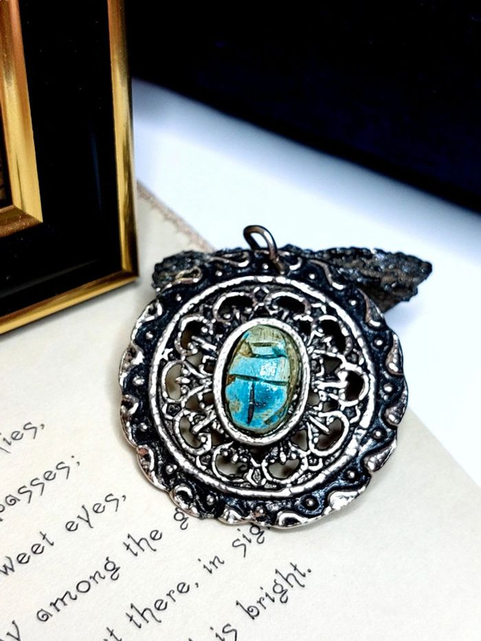 Magnifique pendentif vintage ethnique bohème