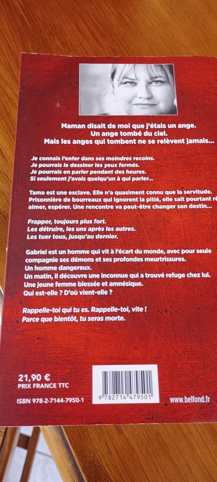 Toutes blessent, la dernière tue - photo numéro 2