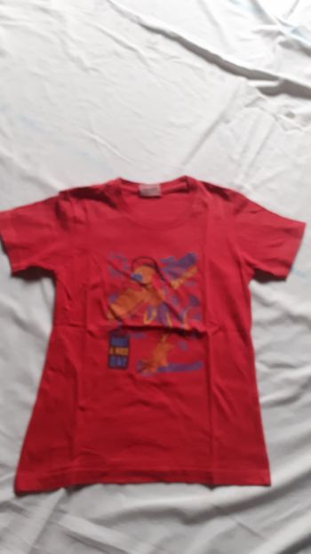 Tee-shirt rouge motif crocodile