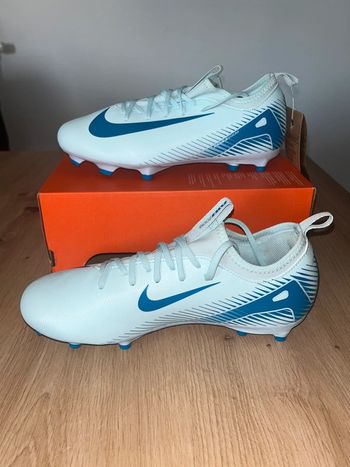 Chaussures de foot , Nike , Zoom Vapor , Bleu , Taille 38 , neuves