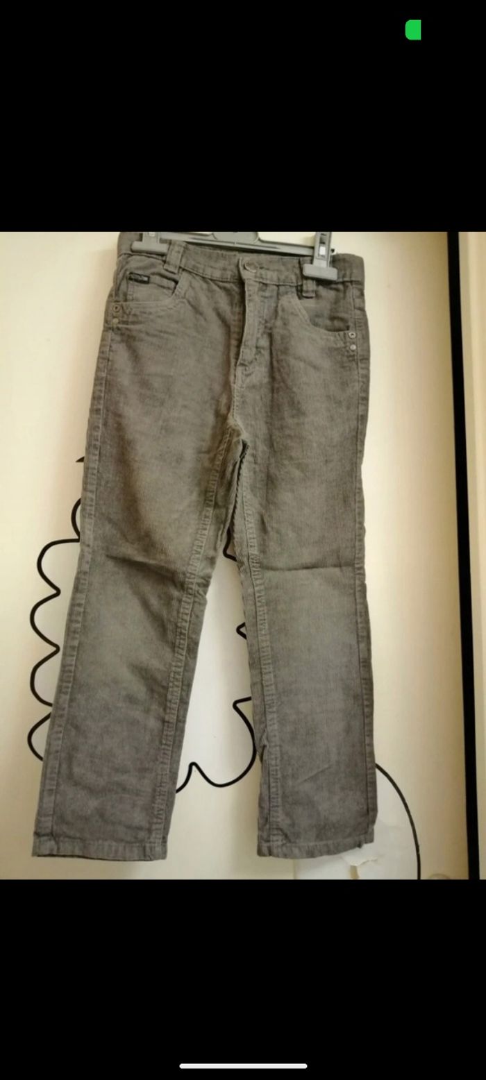 Beau pantalon NKY velours côtelé marron. Taille 8 ans - photo numéro 3
